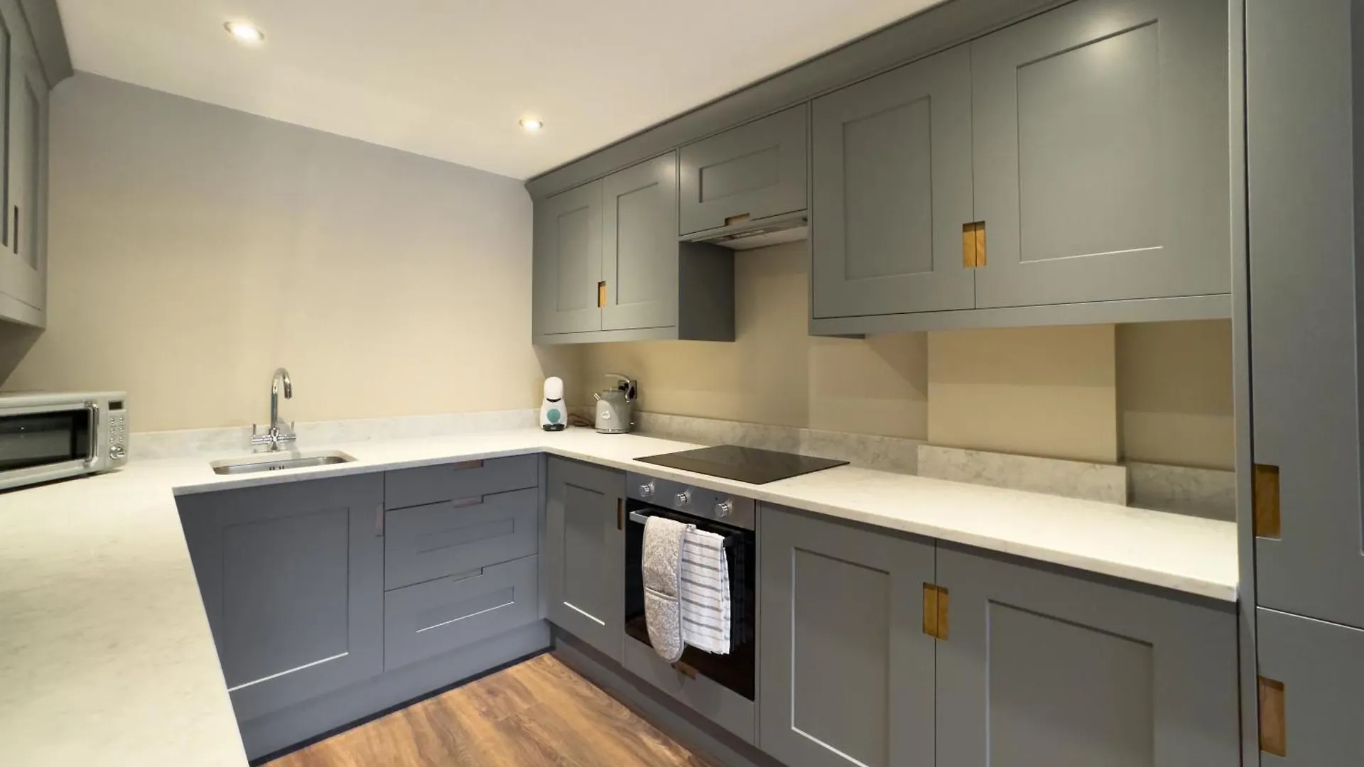 Exceptional Holiday Home 5 With Hot Tub Pickering